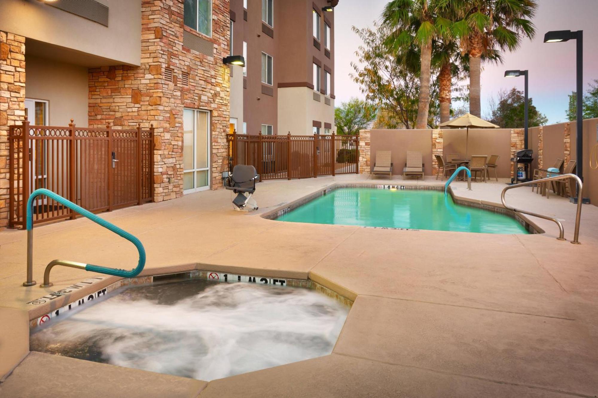 Hotel Fairfield And 3*